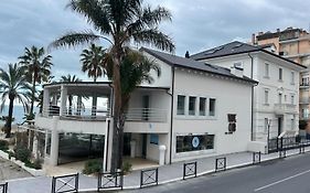 Hotel De La Plage
