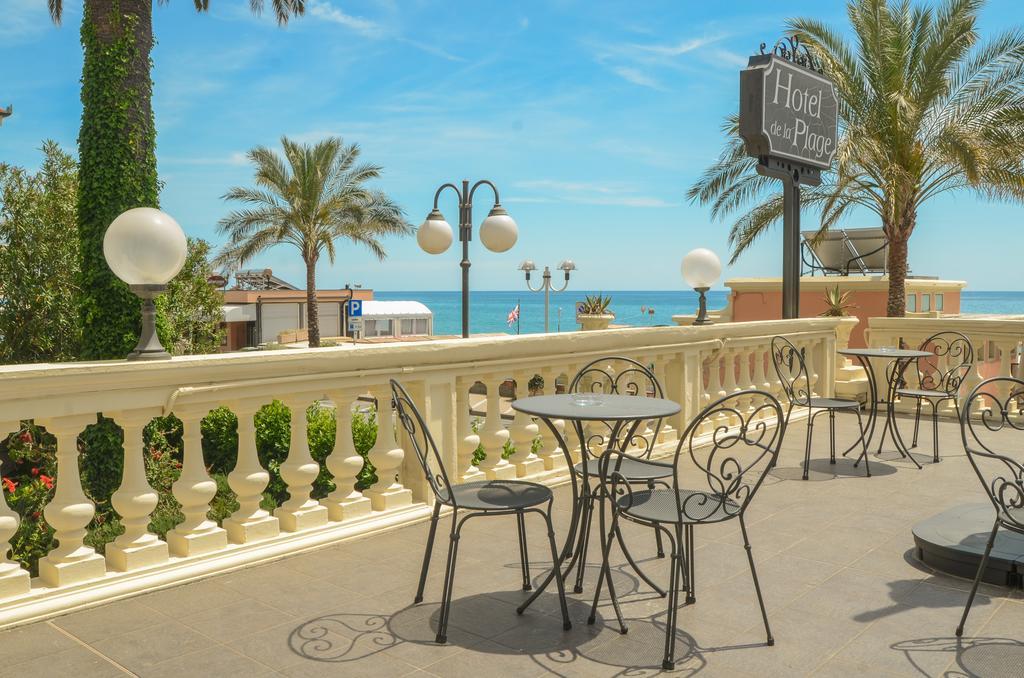 Hotel De La Plage Pietra Ligure Esterno foto