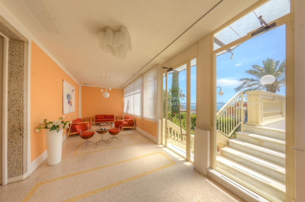 Hotel De La Plage Pietra Ligure Esterno foto